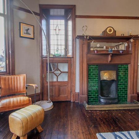 Pass The Keys Beautiful, Traditional 2 Bed Flat W Free Parking Glasgow Kültér fotó