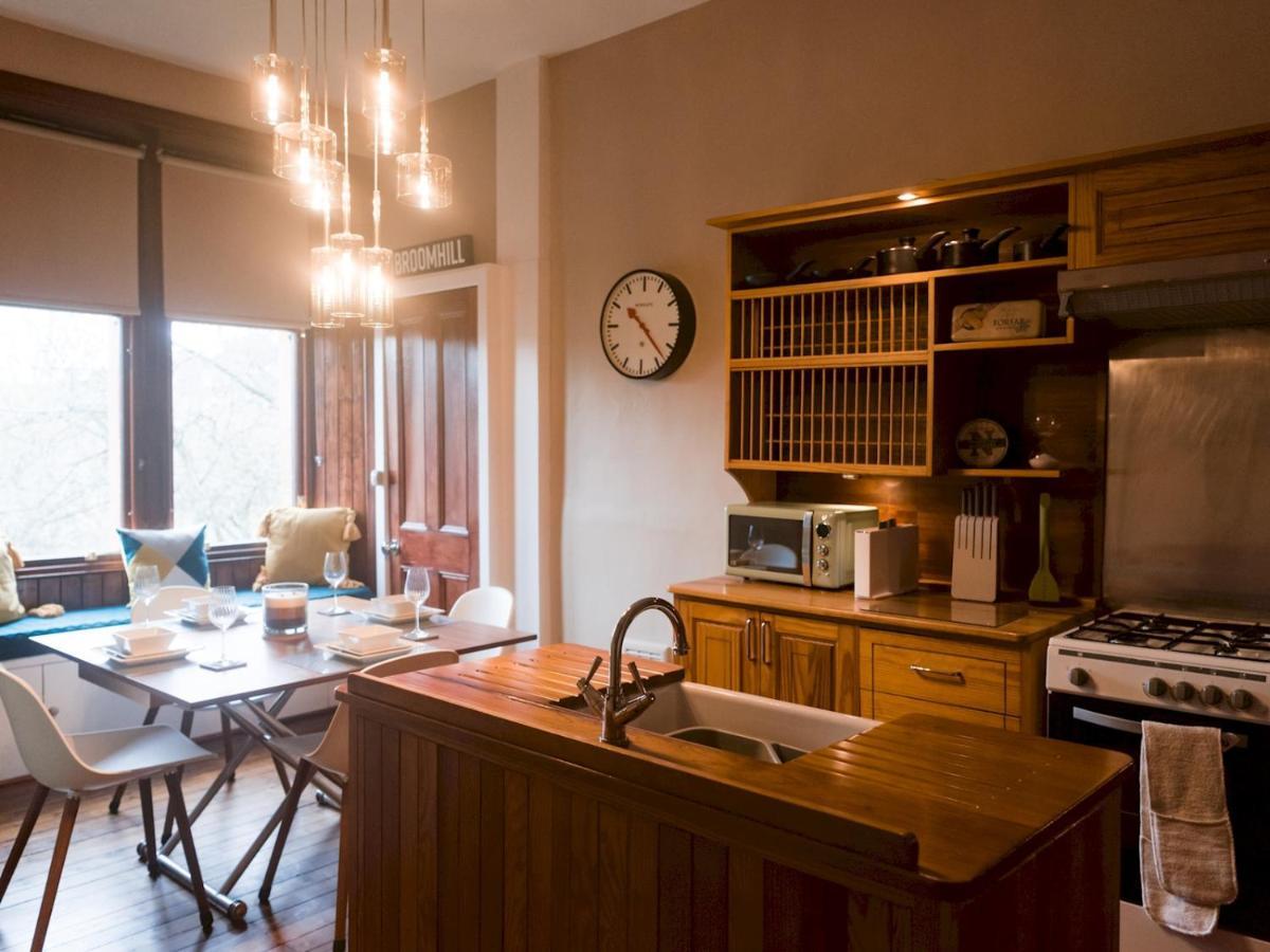 Pass The Keys Beautiful, Traditional 2 Bed Flat W Free Parking Glasgow Kültér fotó